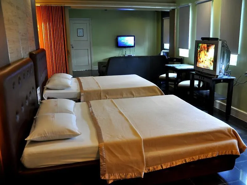 Jardin De Rosal Hotel Pásig 2*,  Filipinas