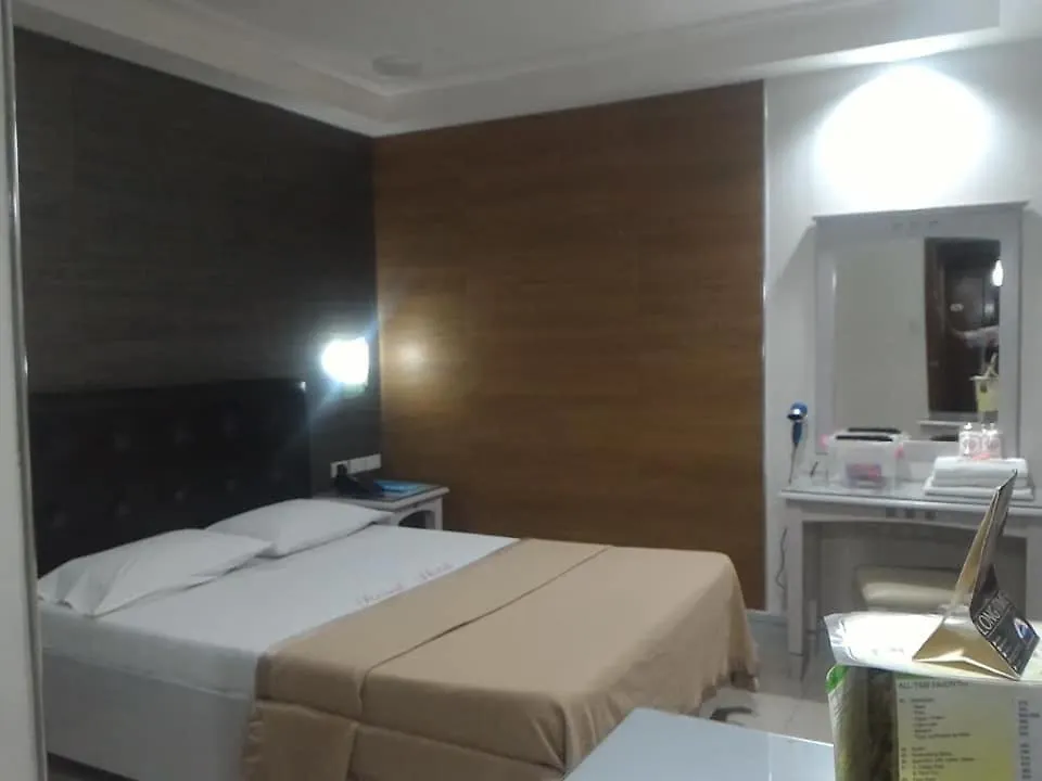 **  Jardin De Rosal Hotel Pasig City Philippines